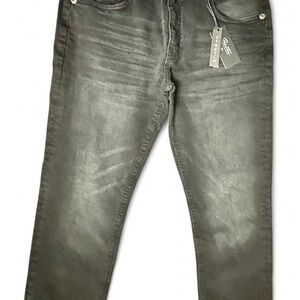 Mens Black Primitive Skateboarding distressed jeans size 32/30. NWT